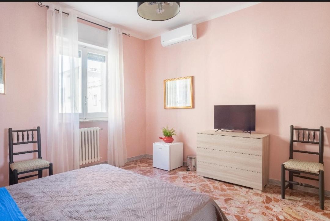 Casa Di Lillo Hotel Лече Екстериор снимка